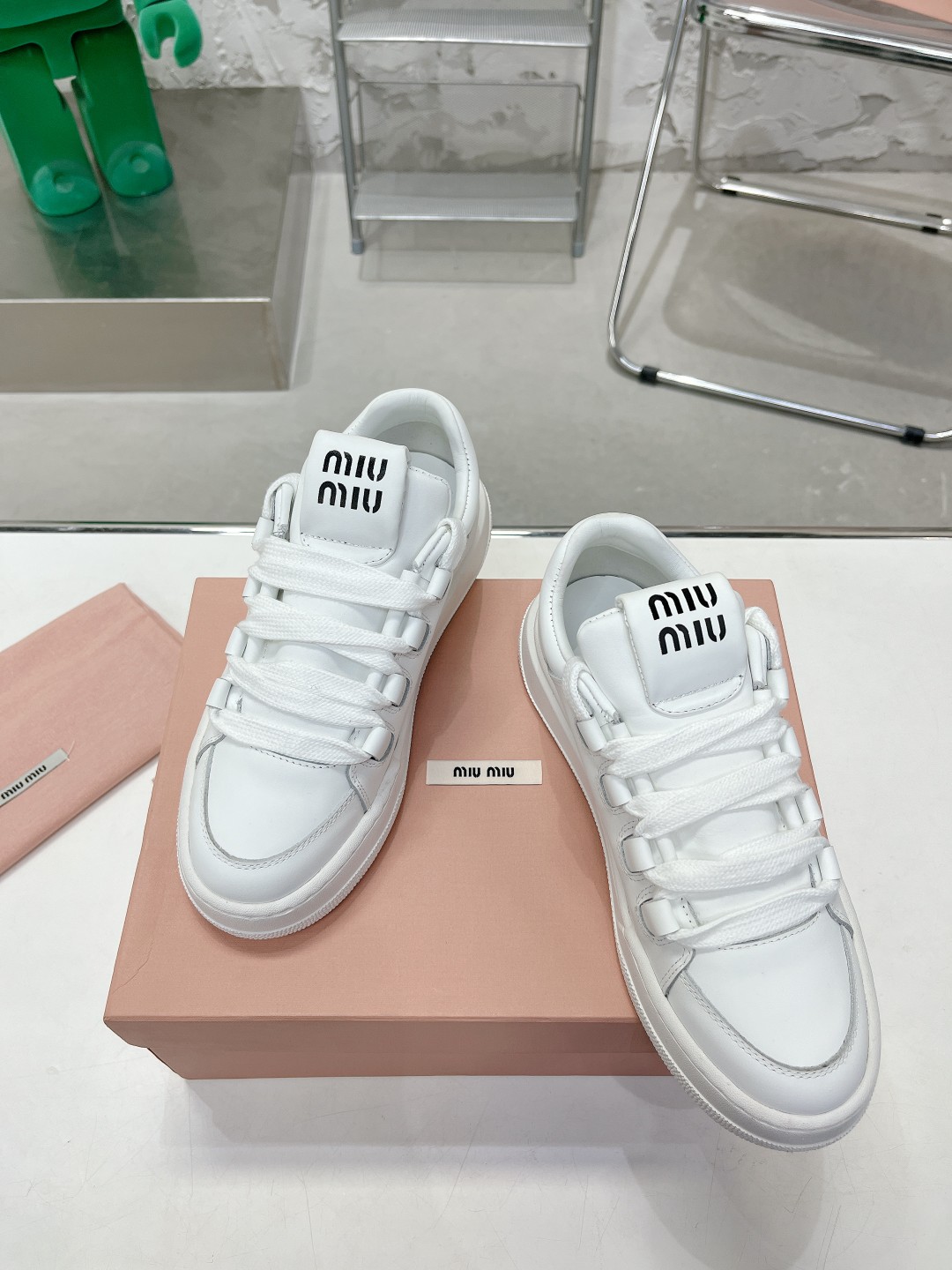 Women's high heels